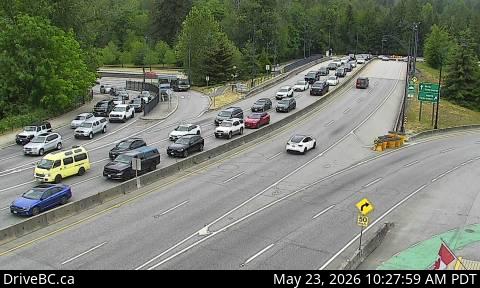 Live Traffic Camera of North end of Lions Gate Bridge, looking north