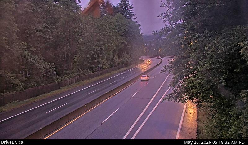 Live Traffic Camera of Hwy 1 at Hadden Drive ramp for Taylor Way, looking west