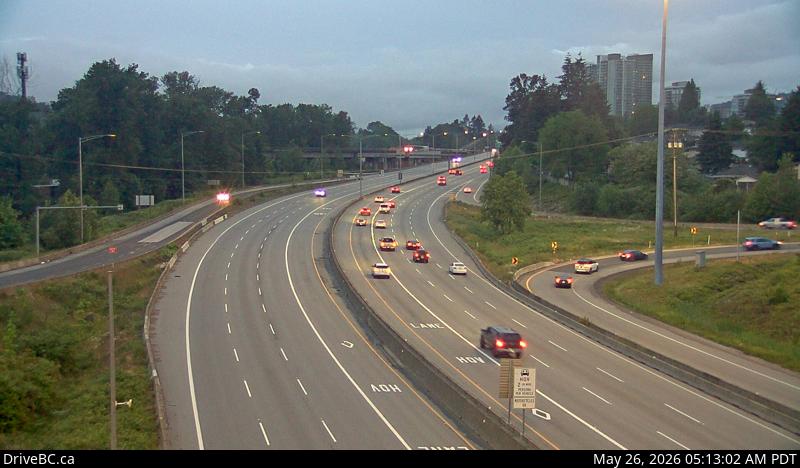 Live Traffic Camera of Hwy 1 in Coquitlam, west of the Brunette Ave overpass, looking west